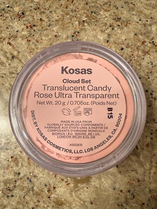 Kosas Cloud Set Translucent Powder - Translucent Candy - Picture 3 of 4